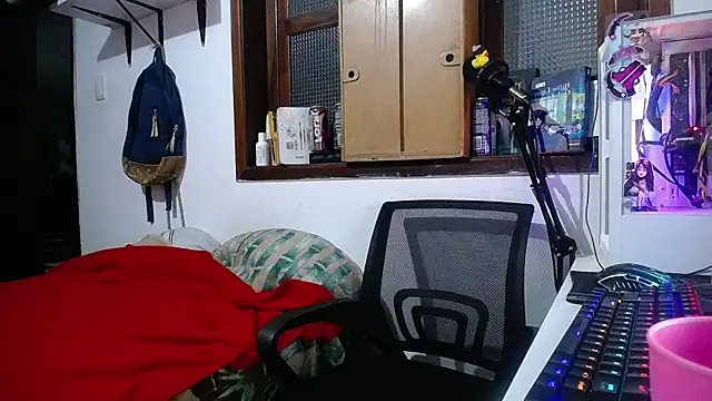 esjrobles online show from 03/06/25, 03:24