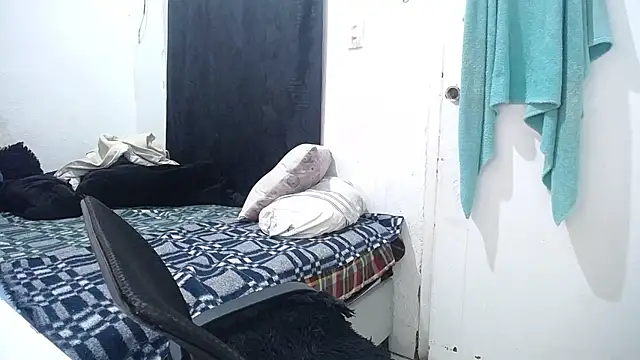 esjrobles online show from 09/12/25, 03:56