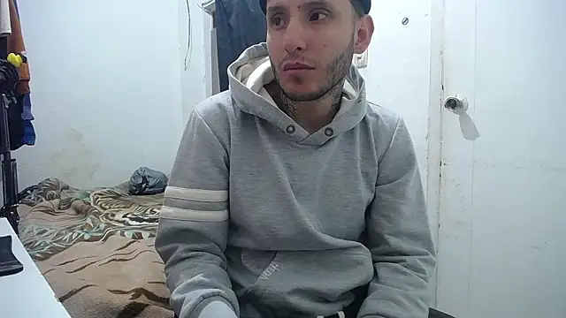 esjrobles online show from 09/22/25, 12:40