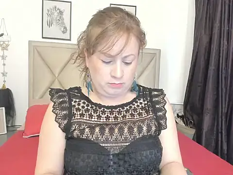 Snapshot of MonyCassius chatting on 12/05/25, 12:14 MonyCassius online show from 12/05/25, 12:14