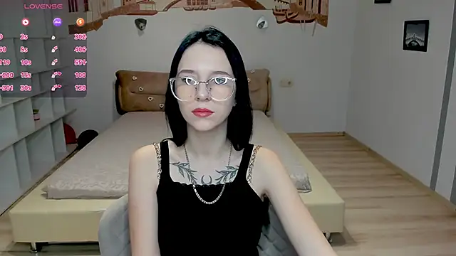 Snapshot of KarolinaBlacks chatting on 01/19/25, 06:42 KarolinaBlacks online show from 01/19/25, 06:42