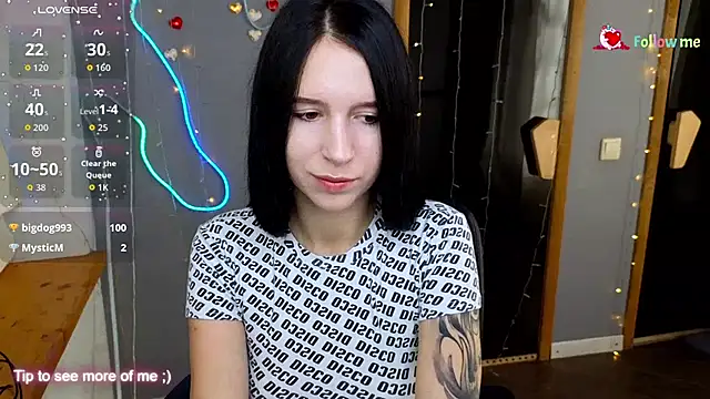 Snapshot of KarolinaBlacks chatting on 09/24/25, 05:44 KarolinaBlacks online show from 09/24/25, 05:44