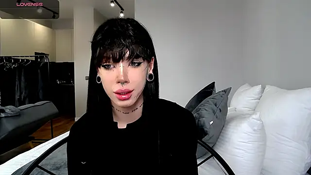 Dasha M online show from 02/05/26, 07:24