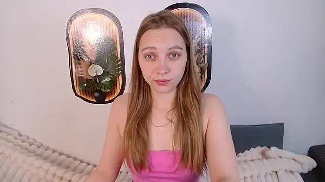 bellaa love  online show from 05/13/26, 12:19