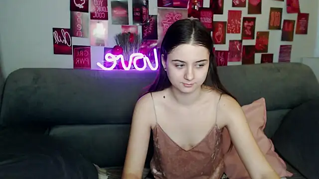 MilanaRoza online show from 11/14/25, 06:01