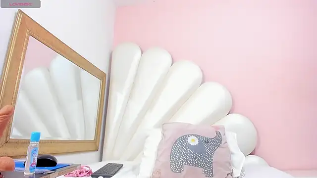 Ally Parkeer  online show from 01/15/25, 06:29