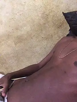 Snapshot of novinhoRJsafado chatting on 12/31/24, 12:57 novinhoRJsafado online show from 12/31/24, 12:57