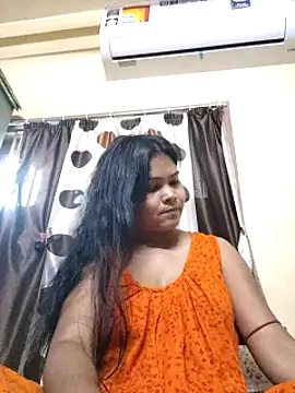 Snapshot of yoursweety09 chatting on 01/10/25, 08:51 yoursweety09 online show from 01/10/25, 08:51
