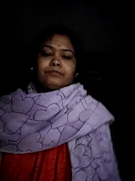 Snapshot of yoursweety09 chatting on 01/13/25, 01:56 yoursweety09 online show from 01/13/25, 01:56