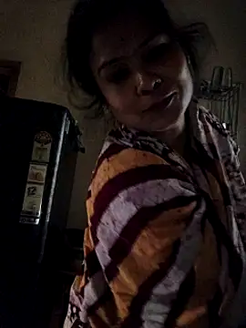 Snapshot of yoursweety09 chatting on 01/14/25, 01:47 yoursweety09 online show from 01/14/25, 01:47