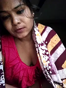 Snapshot of yoursweety09 chatting on 01/21/25, 02:43 yoursweety09 online show from 01/21/25, 02:43