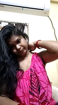 Snapshot of yoursweety09 chatting on 01/22/25, 06:41 yoursweety09 online show from 01/22/25, 06:41