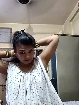 Snapshot of yoursweety09 chatting on 03/15/25, 01:18 yoursweety09 online show from 03/15/25, 01:18