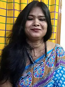 Snapshot of yoursweety09 chatting on 09/27/25, 12:04 yoursweety09 online show from 09/27/25, 12:04