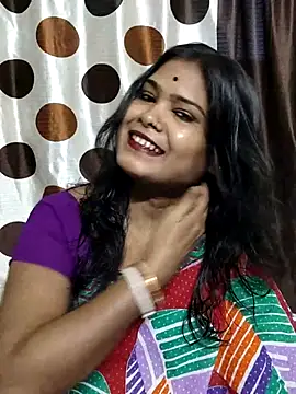 Snapshot of yoursweety09 chatting on 10/09/25, 08:23 yoursweety09 online show from 10/09/25, 08:23