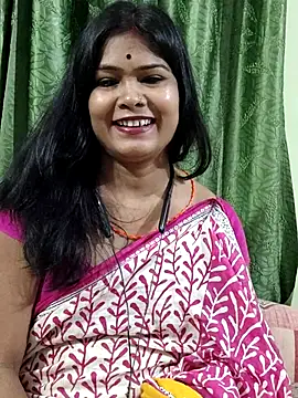 Snapshot of yoursweety09 chatting on 11/05/25, 01:49 yoursweety09 online show from 11/05/25, 01:49