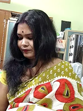 Snapshot of yoursweety09 chatting on 12/05/25, 08:01 yoursweety09 online show from 12/05/25, 08:01