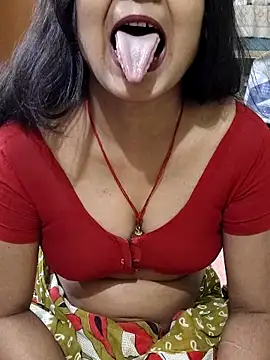 yoursweety09 online show from 04/21/26, 09:37