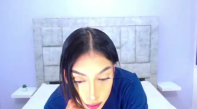 Snapshot of Eban_Dustan chatting on 02/06/25, 10:00 Eban Dustan online show from 02/06/25, 10:00
