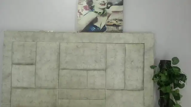 Snapshot of Eban_Dustan chatting on 10/06/25, 06:05 Eban Dustan online show from 10/06/25, 06:05