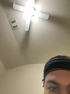 Snapshot of cumwatch3376 chatting on 12/08/24, 05:44 cumwatch3376 online show from 12/08/24, 05:44