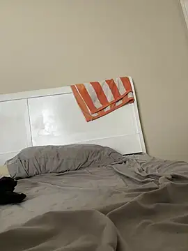 Snapshot of cumwatch3376 chatting on 02/01/25, 04:33 cumwatch3376 online show from 02/01/25, 04:33