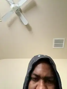 Snapshot of cumwatch3376 chatting on 10/30/25, 05:57 cumwatch3376 online show from 10/30/25, 05:57