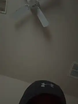 Snapshot of cumwatch3376 chatting on 10/31/25, 11:17 cumwatch3376 online show from 10/31/25, 11:17