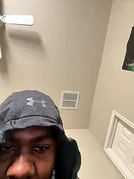 Snapshot of cumwatch3376 chatting on 11/09/25, 02:04 cumwatch3376 online show from 11/09/25, 02:04