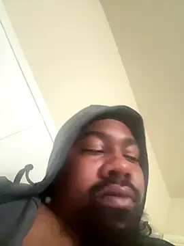 Snapshot of cumwatch3376 chatting on 12/18/25, 03:29 cumwatch3376 online show from 12/18/25, 03:29