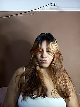 naomililu online show from 04/22/26, 03:20