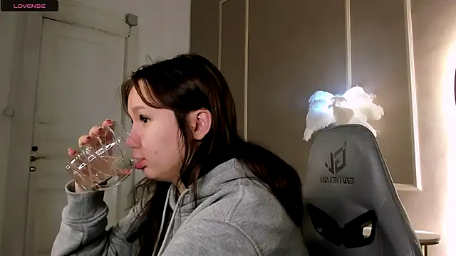 Alisia Mars online show from 09/18/25, 05:31