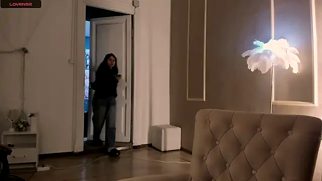 Alisia Mars online show from 10/10/25, 05:28