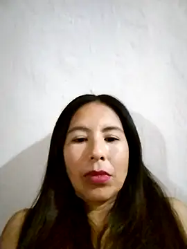Snapshot of luzsexcita chatting on 08/03/26, 08:02 luzsexcita online show from 08/03/26, 08:02