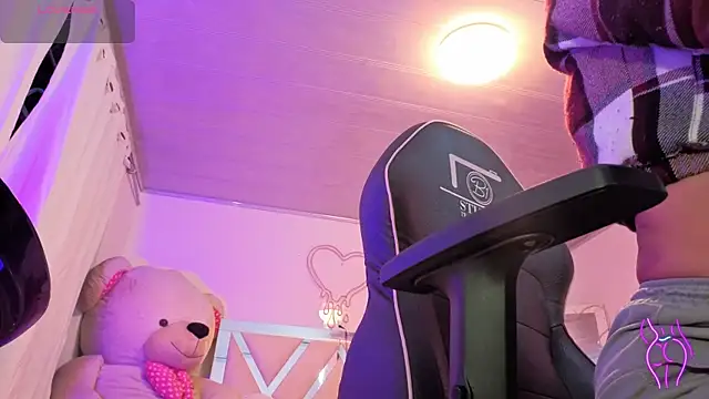 Laylafoxy tay online show from 10/09/25, 03:37