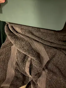 Dan8736 online show from 10/16/25, 05:14