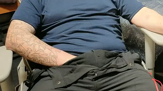 Dan8736 online show from 03/29/26, 06:52