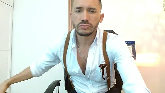 Reiko 85  online show from 11/22/25, 07:57