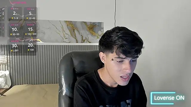 Dyla n18 online show from 04/15/26, 08:42