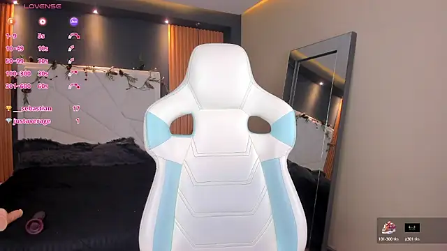 Snapshot of Antonella_Torres2 chatting on 02/08/25, 11:12 Antonella Torres2 online show from 02/08/25, 11:12