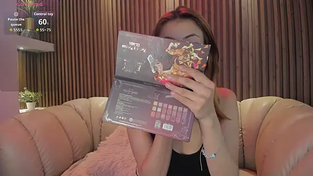 Snapshot of Antonella_Torres2 chatting on 09/10/25, 03:28 Antonella Torres2 online show from 09/10/25, 03:28