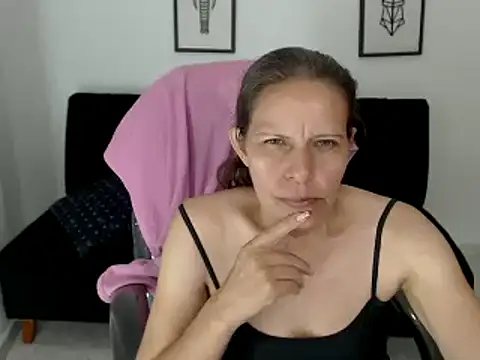Snapshot of Milf_karlye chatting on 01/05/25, 04:58 Milf karlye online show from 01/05/25, 04:58