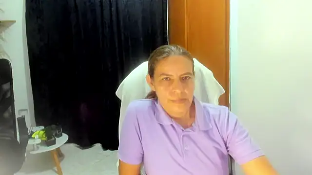 Milf karlye online show from 11/22/25, 02:54