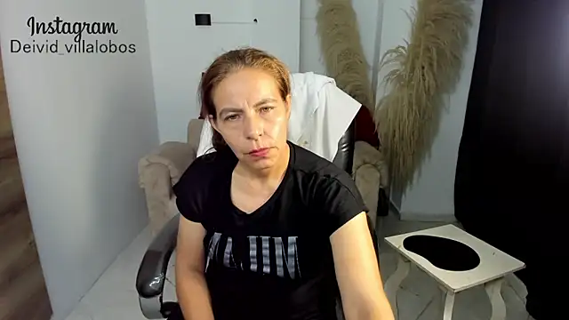 Milf karlye online show from 01/31/26, 10:52