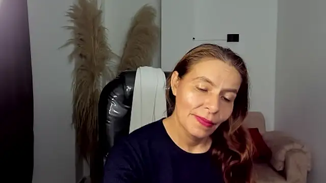 Milf karlye online show from 04/14/26, 02:39