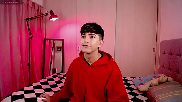 Snapshot of teobowny_ chatting on 01/10/25, 02:23 teobowny online show from 01/10/25, 02:23