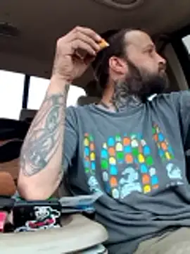 Snapshot of Whipit323 chatting on 02/24/26, 10:30 Whipit323 online show from 02/24/26, 10:30