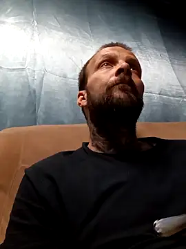 Whipit323 online show from 04/19/26, 02:33