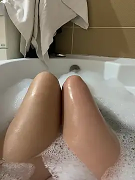 Snapshot of AmberElixir chatting on 03/18/25, 09:32 AmberElixir online show from 03/18/25, 09:32