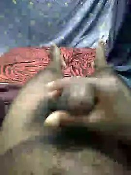 mallucallboy2104 online show from 12/25/24, 07:34